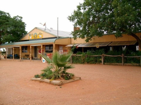Packsaddle Roadhouse - Tourism Canberra 0