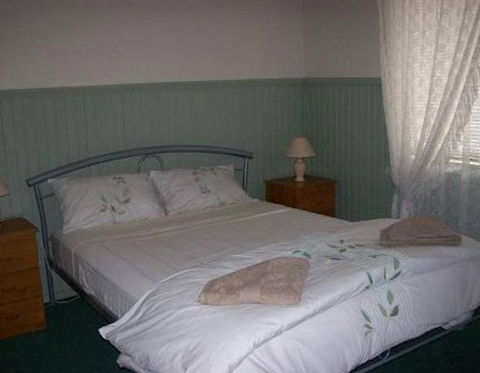 Riverland Holiday Cottage - Tourism Canberra 2