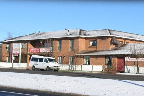 Snowgate Motel - Tourism Canberra 0