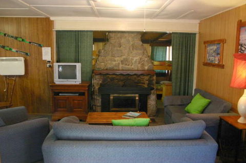Carinya Alpine Village - Tourism Canberra 3