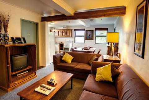 Mad Mooses Guest House - Tourism Canberra 4