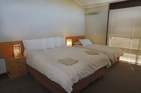 Creel Lodge - Tourism Canberra 1