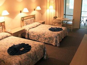Khancoban Alpine Inn - Tourism Canberra 3