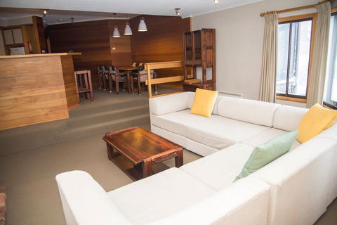 Marritz Hotel - Tourism Canberra 4