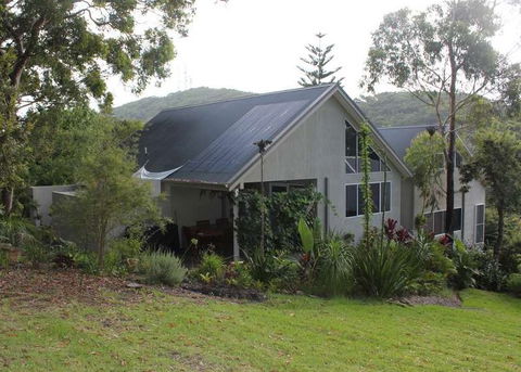 Nelson Bay Bed And Breakfast - Tourism Canberra 1