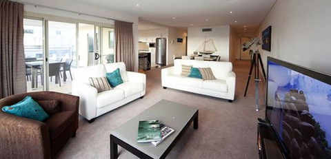 Flagship - Alta Mira - Tourism Canberra 0