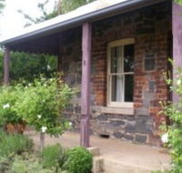Accommodation Pinn Cottage - Tourism Canberra