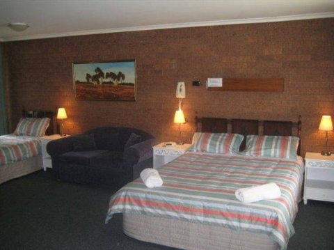 Greenacres Motel - Tourism Canberra 0