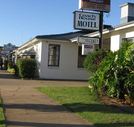 The Coach House Hotel Motel - Tourism Canberra 0