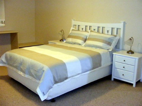 Fairways Bed And Breakfast At Jerilderie - Tourism Canberra 1