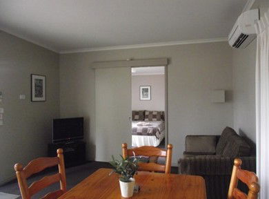 Morning Glory River Resort - Tourism Canberra 0