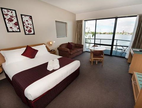 ClubMulwala Resort - Tourism Canberra 1