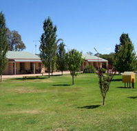 Narrandera Caravan Park - Tourism Canberra