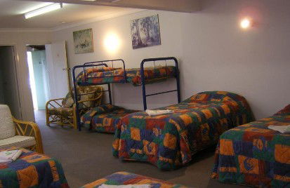 Gateway Motor Inn - Tourism Canberra 1