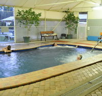 Artesian Spa Motel - Tourism Canberra