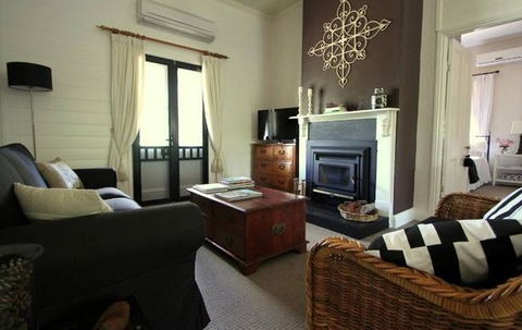 Annie's Folly Boutique Accommodation - Tourism Canberra 2