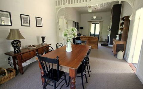 Annie's Folly Boutique Accommodation - Tourism Canberra 3