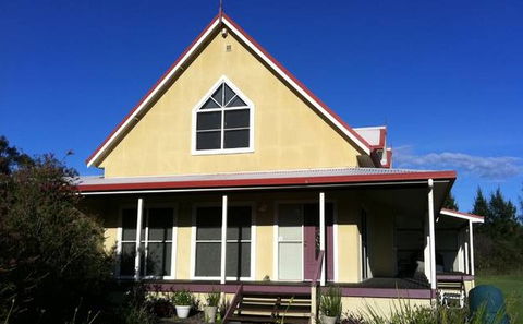 Artist Cottage Ogishi Craft Centre - Tourism Canberra 4