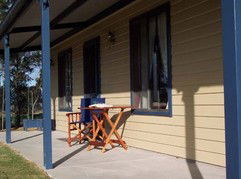 Belmadar Rose Cottage - Tourism Canberra 0