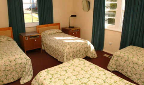 Clanwilliam Blackheath - Tourism Canberra 0