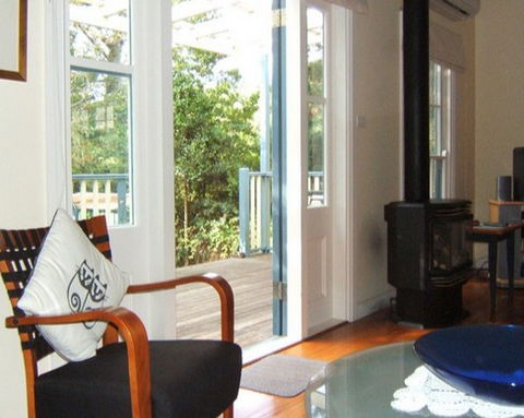 AppleBlossom Cottage - Tourism Canberra 2