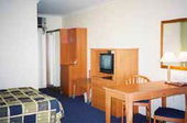 Undowner Gardenia Motor Inn Bass Hill - Tourism Canberra 0