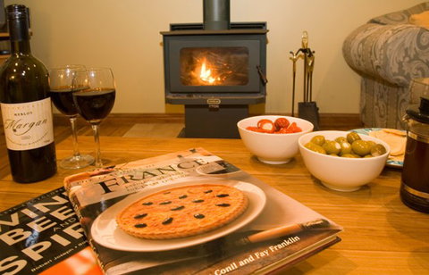 Bingle Tree Retreat - Tourism Canberra 0