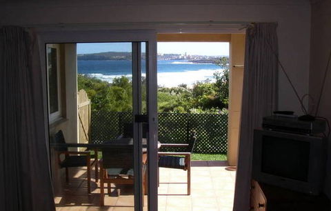 A Beach House Near Manly - Tourism Canberra 2