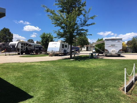 Canobolas Caravan Park - Tourism Canberra 11