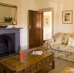 Amazing Country Escapes - Five Frogs - Tourism Canberra 3