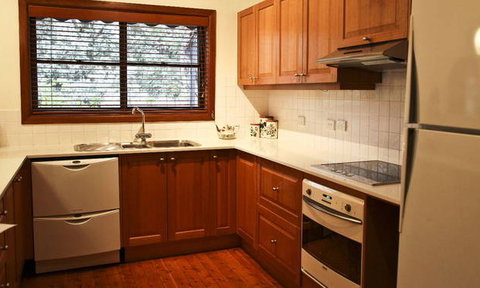 A Church And Homestead In Mudgee - Tourism Canberra 2