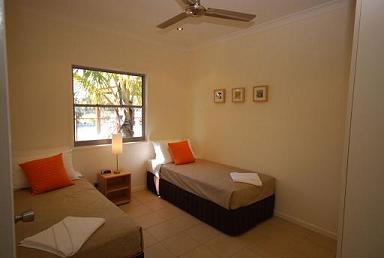 Woodgate Beach Houses - Tourism Canberra 4