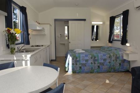 Discovery Holiday Parks - Biloela - Tourism Canberra 1