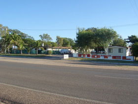 Rest Easi Motel - Tourism Canberra 1