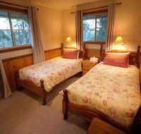Accommodation Creek Cottages - Tourism Canberra