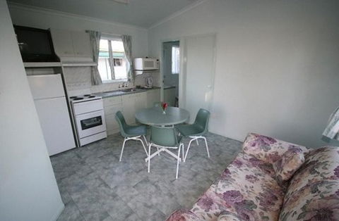 Kahlers Oasis Caravan Park - Tourism Canberra 5