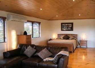 Scenic Rim View Cottages - Tourism Canberra 5