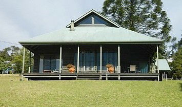 Grasstrees - Holiday Home - Tourism Canberra 3