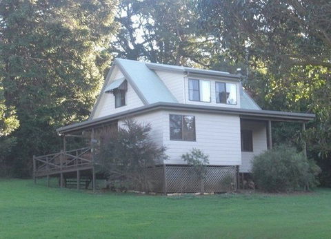 Cosy Cottage - Holiday Home - Tourism Canberra 6