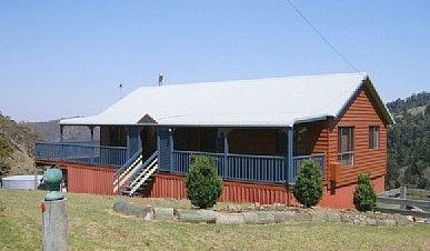 Hoveys Haus - Holiday Home - Tourism Canberra 5