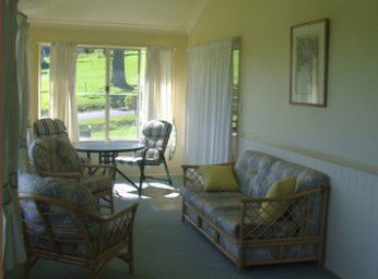 Ballymore - Holiday Home - Tourism Canberra 0