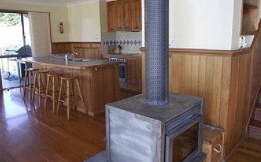 Mountain Romance - Holiday Home - Tourism Canberra 1