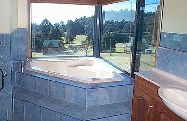 Mountain Romance - Holiday Home - Tourism Canberra 4