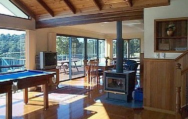 Mountain Romance - Holiday Home - Tourism Canberra 5