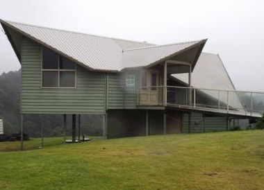 R And R - Holiday Home - Tourism Canberra 5