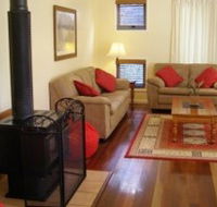 Silverleaf - Holiday Home - Unit - Tourism Canberra