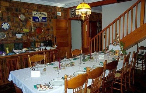 Colonial Cottage - Holiday Home - Tourism Canberra 5