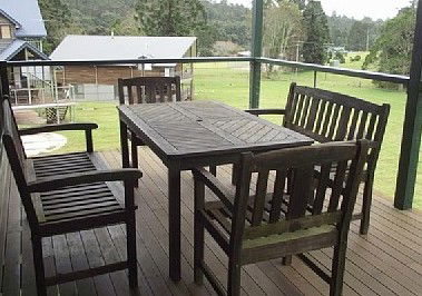Chalet Jemas - Holiday Home - Tourism Canberra 4