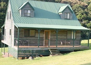 Chalet Jemas - Holiday Home - Tourism Canberra 6