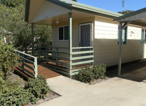 Peppertree Cabins Kingaroy - Tourism Canberra 5